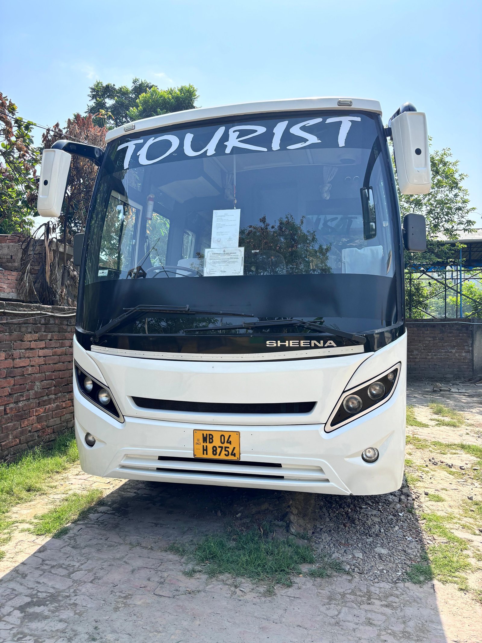 Sedan – 4 Seater AC car rental Kolkata